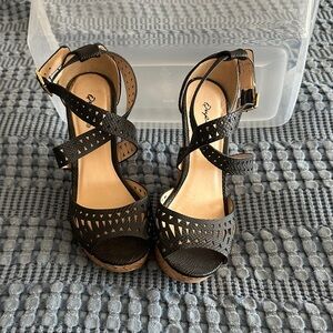 Elegant Charcoal Strappy Platform Wedge Sandals